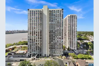 200 Old Palisade Road 21-J #21-J, Fort Lee, NJ 07024 - Photo 1