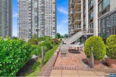 200 Old Palisade Road 21-J #21-J, Fort Lee, NJ 07024 - Photo 29