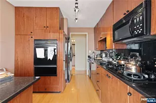 200 Old Palisade Road 21-J, Fort Lee, NJ 07024 - Photo 11