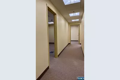 1555 Center Avenue B #B, Fort Lee, NJ 07024 - Photo 7