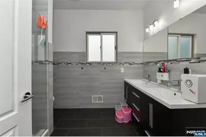 1957 Kennedy Boulevard, Jersey City, NJ 07305 - Photo 17