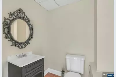 574 Anderson Avenue Side Suite Entr #Side Suite Entr, Cliffside Park, NJ 07010 - Photo 7