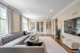 19 Autumn Terrace, Alpine, NJ 07620 - Photo 11