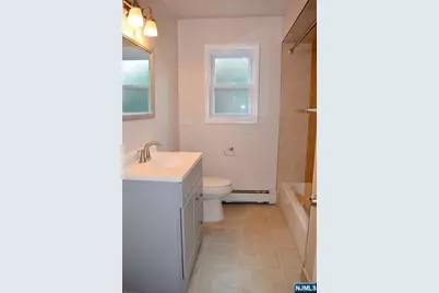 533 Roff Avenue, Palisades Park, NJ 07650 - Photo 11