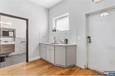 390 Ramapo Valley Road 1 #1, Oakland, NJ 07436 - Photo 13