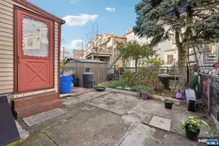 417 Lafayette St, Newark, NJ 07105 - Photo 27