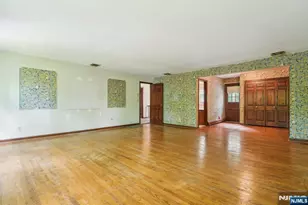 75 Woodcliff Lake Rd, Saddle River, NJ 07458 - Photo 23