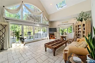 14 Stewart Ct, Old Tappan, NJ 07675 - Photo 11