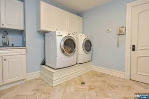 70 Oak Dr, Upper Saddle River, NJ 07458 - Photo 37