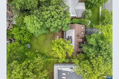 1082 Palisade Avenue, Fort Lee, NJ 07024 - Photo 49