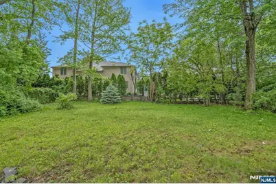 1082 Palisade Avenue, Fort Lee, NJ 07024 - Photo 43