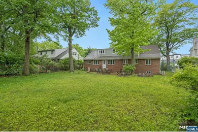 1082 Palisade Avenue, Fort Lee, NJ 07024 - Photo 45