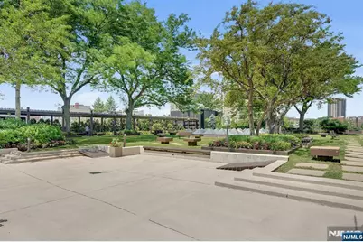 7002 Boulevard East 19A #19A, Guttenberg, NJ 07093 - Photo 35