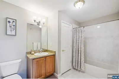 175 Rochelle Avenue 321 #321, Rochelle Park Township, NJ 07662 - Photo 19