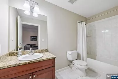 175 Rochelle Avenue 321 #321, Rochelle Park Township, NJ 07662 - Photo 27