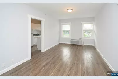 7 Main Street 2B #2B, Glen Rock, NJ 07452 - Photo 5