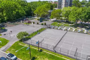 2333 Hudson Terrace A4, Fort Lee, NJ 07024 - Photo 5