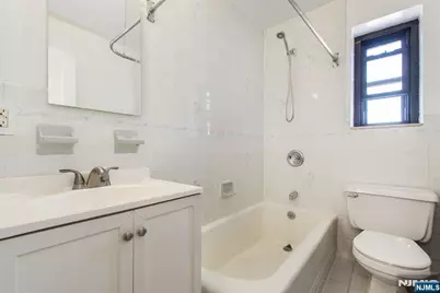 2333 Hudson Terrace A4 #A4, Fort Lee, NJ 07024 - Photo 11