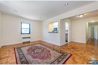 2333 Hudson Terrace A4 #A4, Fort Lee, NJ 07024 - Photo 13