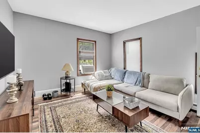 77 Myrtle Avenue, Allendale, NJ 07401 - Photo 17