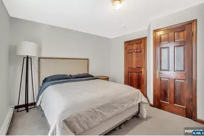 77 Myrtle Avenue, Allendale, NJ 07401 - Photo 13