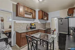 832 15th St, Newark, NJ 07108 - Photo 9