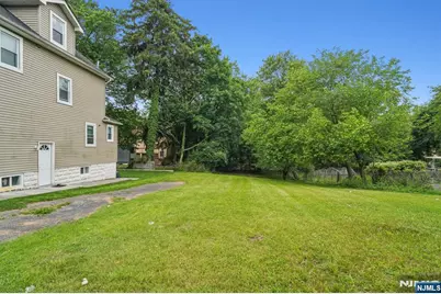 201 Englewood Avenue, Englewood, NJ 07631 - Photo 3