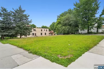 201 Englewood Avenue, Englewood, NJ 07631 - Photo 5