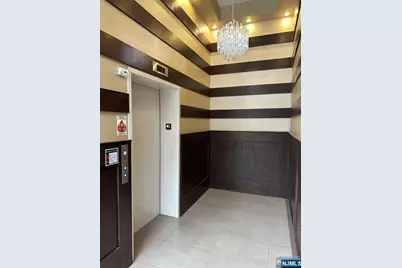 2001 Hudson Terrace 302 #302, Fort Lee, NJ 07024 - Photo 15