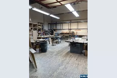 68-70 Garden Street, Newark, NJ 07105 - Photo 9