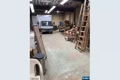 68-70 Garden Street, Newark, NJ 07105 - Photo 11