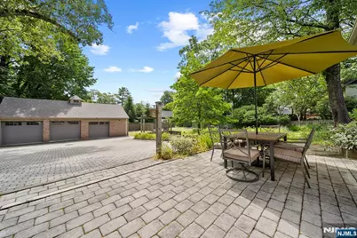 30 Highwood Avenue, Midland Park, NJ 07432 - Photo 37