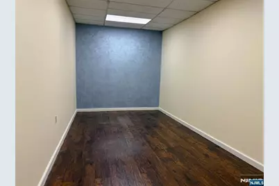 210 Sylvan Avenue B8 #B8, Englewood Cliffs, NJ 07632 - Photo 3