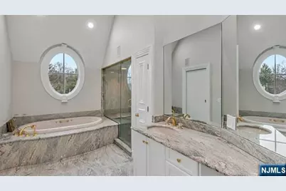 366 E Madison Avenue, Cresskill, NJ 07626 - Photo 35