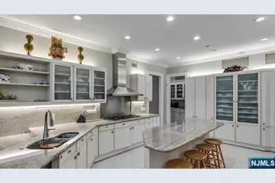 366 E Madison Avenue, Cresskill, NJ 07626 - Photo 19