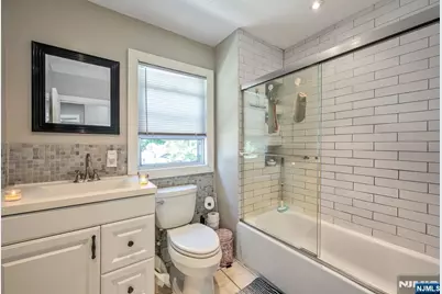 1268 Longfellow Avenue, Teaneck Township, NJ 07666 - Photo 21