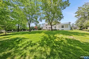 14 Jane Dr, Englewood Cliffs, NJ 07632 - Photo 11