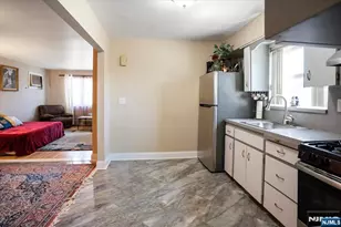 131 Shaler Ave, Fairview, NJ 07022 - Photo 5