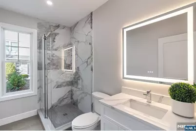 520 Clinton Avenue, Wyckoff Township, NJ 07481 - Photo 17