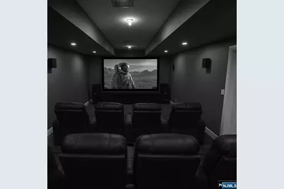 520 Clinton Avenue, Wyckoff Township, NJ 07481 - Photo 43