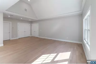 520 Clinton Avenue, Wyckoff Township, NJ 07481 - Photo 21