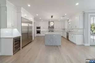 520 Clinton Ave, Wyckoff Township, NJ 07481 - Photo 15