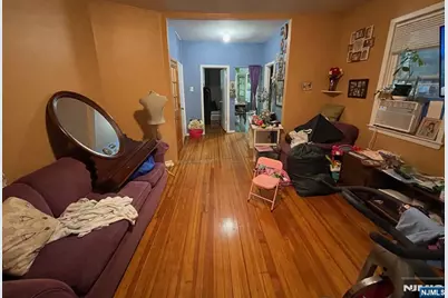 555 Anderson Avenue, Cliffside Park, NJ 07010 - Photo 11