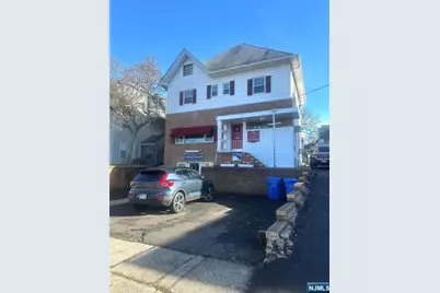 9 Lincoln Avenue 2nd Floor #2nd Floor, Rutherford, NJ 07070 - Photo 1