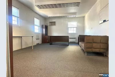 9 Lincoln Avenue 2nd Floor #2nd Floor, Rutherford, NJ 07070 - Photo 3