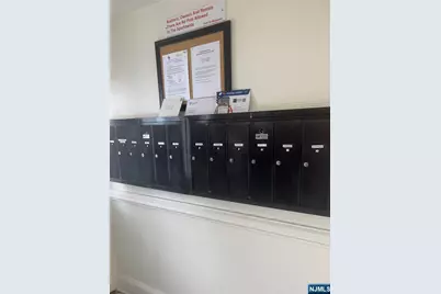 565 Grove B12 #B12, Clifton, NJ 07013 - Photo 9