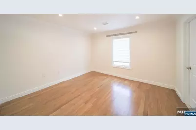 72 Brinkerhoff Terrace, Palisades Park, NJ 07650 - Photo 11