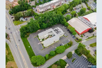 860 Wyckoff Avenue, Mahwah, NJ 07430 - Photo 35