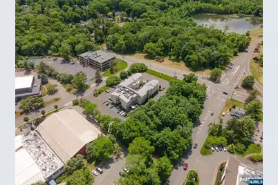 860 Wyckoff Avenue, Mahwah, NJ 07430 - Photo 7