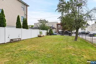274 Warren St, Lyndhurst Township, NJ 07071 - Photo 23